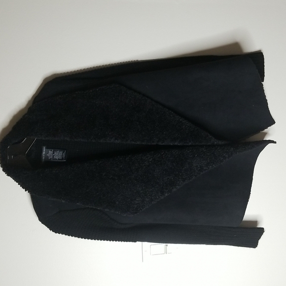 Chelsea & Theodore open front faux trimmed sweater sz small - Picture 1 of 8